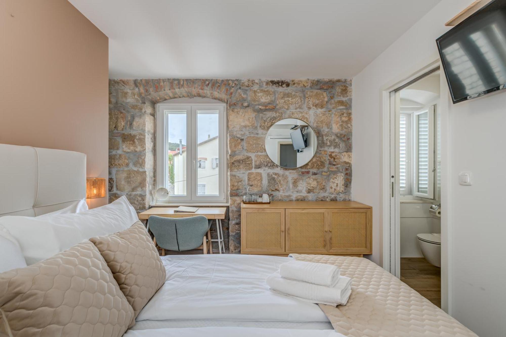 Inmotion Luxury Rooms Split Exterior photo